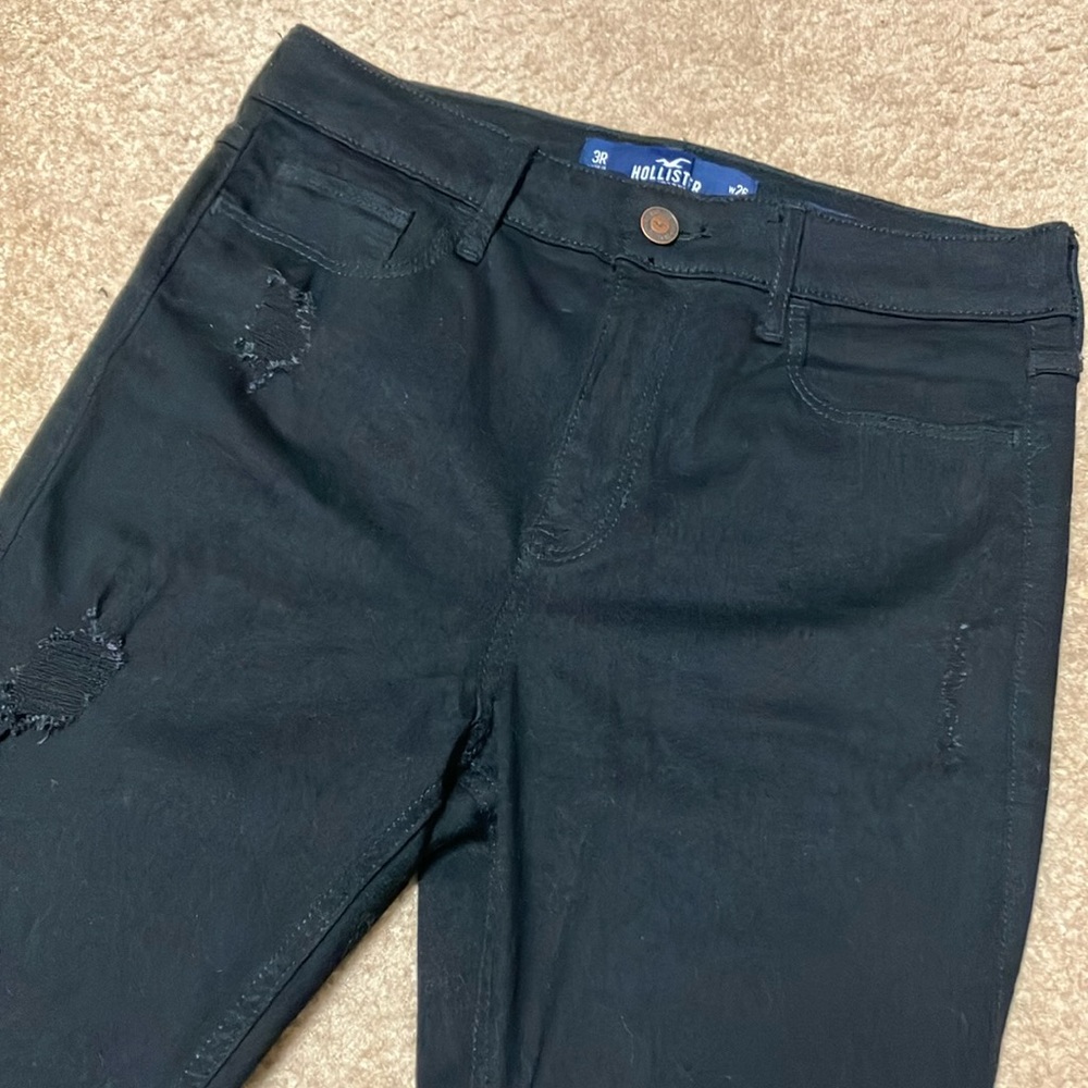 Women’s Black distressed Hollister Jeans Size 26